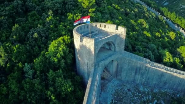 Ston noordelijke toren, luchtfoto — Stockvideo