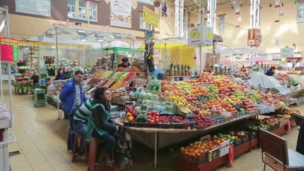 Bessarabskiy overdekte markt kiev — Stockvideo