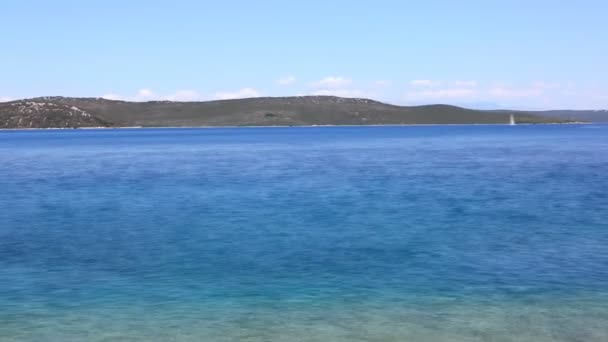 Costa do mar azul — Vídeo de Stock