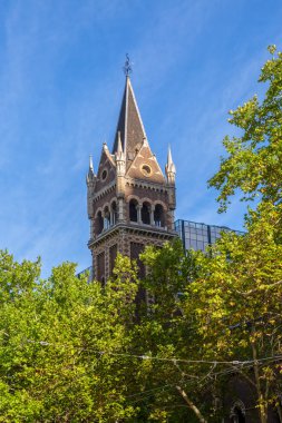 St Michael Uniting Kilisesi kule