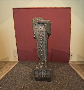 Darius heykeli olmadan torsolar