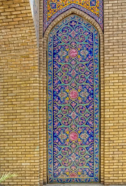 Colorfull tiles decoration in Golestan Palace — Stock Photo, Image