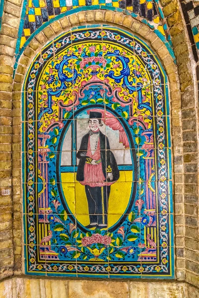 Kleurrijk geschilderd tegels in Golestan Palace — Stockfoto