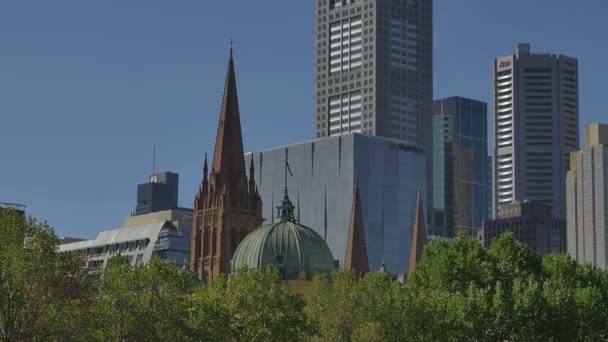 Catedral de São Paulo e arquitetura de apartamentos — Vídeo de Stock