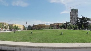 Tiran meydanda İskender bey