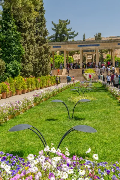 Entrée de la tombe de Hafez — Photo