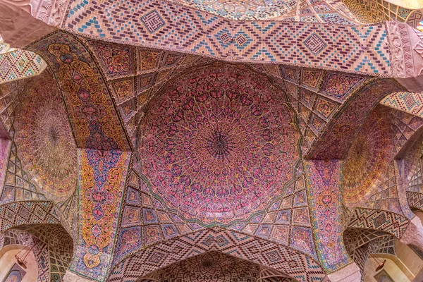 Nasır el-mülk Oda Tavan dua cami