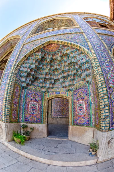 Nasir al-Mulk mecset folyosón halszem — Stock Fotó
