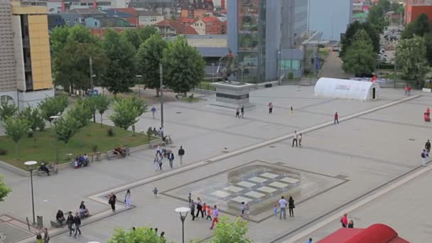 Scanderbeg Plaza Pristina panorámica — Vídeos de Stock