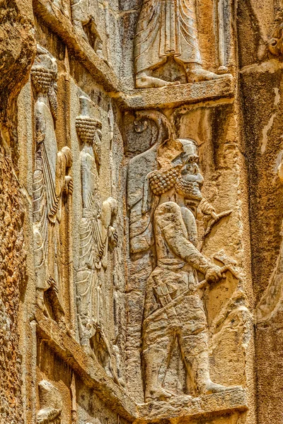 Persepolis királyi sírok megkönnyebbülés — Stock Fotó