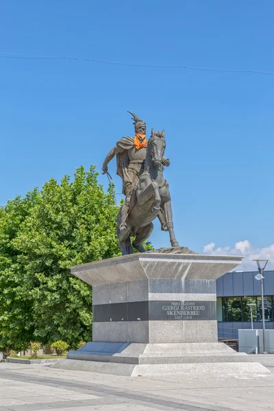 Scanderbeg statue Pristina — Stock Photo, Image