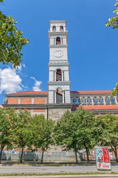 Katedralen i välsignade Moder Teresa tower — Stockfoto
