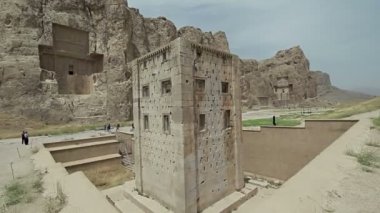 Zerdüşt küp