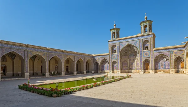 Nasir al-Mulk moskén gård — Stockfoto