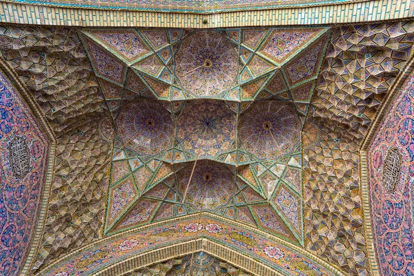 Nasir Al-Mulk Mosque five concaves design — Stock Photo, Image