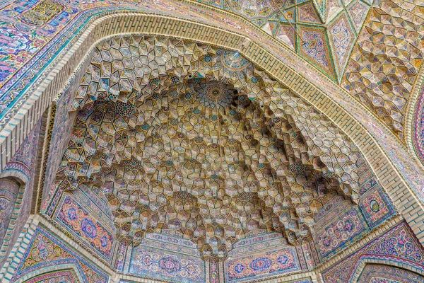 Shiraz moskee cellen van de hemel — Stockfoto