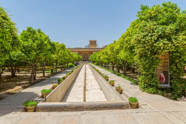 Shiraz Citadel trädgård — Stockfoto