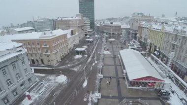 Zagreb - hava meydanında Jelacic yasağı