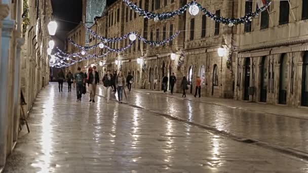 Ντουμπρόβνικ Stradun μέσα στη νύχτα — Αρχείο Βίντεο