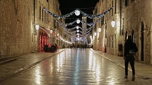 Dubrovnik Stradun i natt — Stockvideo