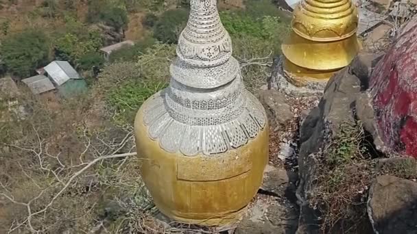 Votive stupas at Taungkalat monastery — Stock Video