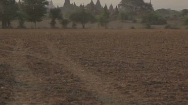 Eski Bagan 'da eski bir stupa