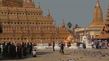 Shwezigon Pagoda adlı gezi turist