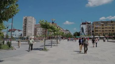 Teresa street Priştine anne