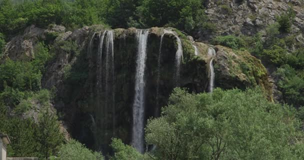 Vízesés Krčić in Knin — Stock videók