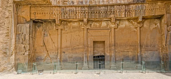 Fassade königlicher Gräber in Persepolis — Stockfoto