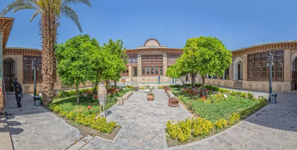 Zinat ol Molk Saray iç Bahçe — Stok fotoğraf