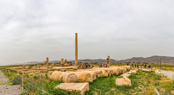 Археологические памятники Пасаргада
