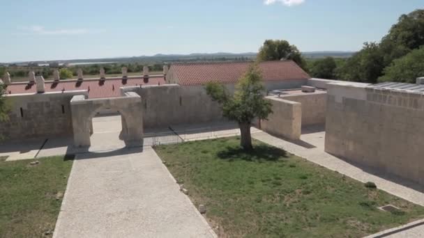 Maskovica Han Templar town aerial — Stock Video