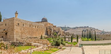 Solomons temple and Al-Aqsa Mosque minaret Jerusalem clipart