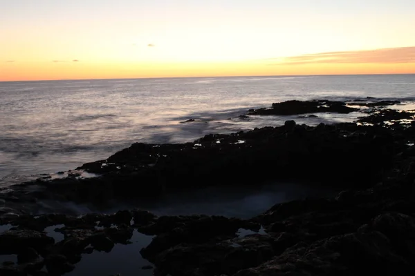 Gran Kanarya adasının kıyısındaki volkanik hava deliği