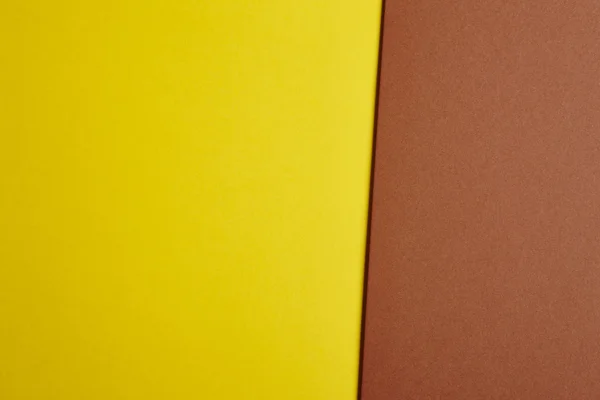 黄色・茶色のトーンの色の段ボール背景。コピー スペース — ストック写真