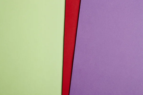 彩色的硬纸板背景在绿色红色紫色调。水疗中心副本 — 图库照片
