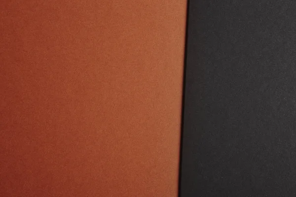 彩色的硬纸板背景在棕色黑色基调。复制空间 — 图库照片