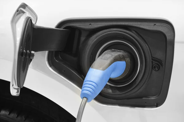 Electric car laddning detalj. Gröna och förnybar energi teknik — Stockfoto