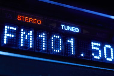 FM tuner radyo görüntü. Ayarlı stereo dijital frekans istasyonu. 