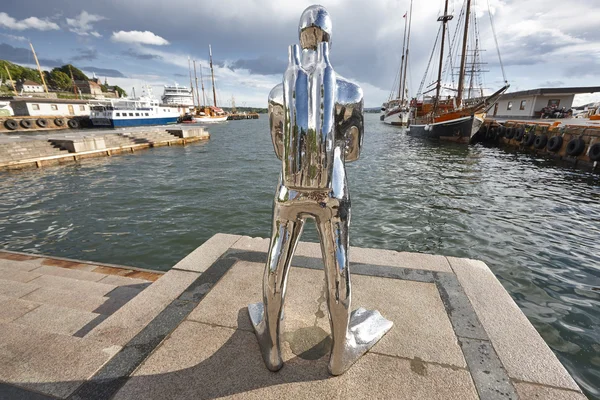 Noruega. Porto de Oslo com barcos e mergulho. Turismo de viagens backgrou — Fotografia de Stock