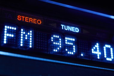 FM tuner radyo görüntü. Ayarlı stereo dijital frekans istasyonu