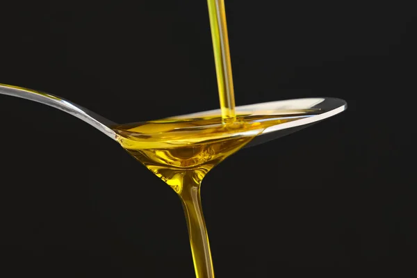 Olive Oil Liquid Spoon Black Background Cooking — Stock Photo, Image