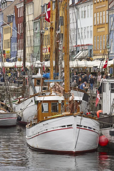 Yatches Tradicionales Madera Centro Copenhague Zona Nyhavn Países Bajos —  Fotos de Stock