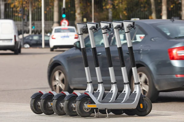 Veicoli Elettrici Scooter Città Mobilità Urbana Stile Vita Sostenibile — Foto Stock