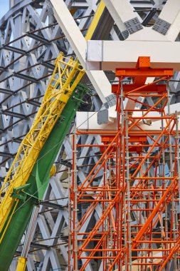 İşyeri inşaat mühendisliği endüstrisinin kurban edilmesi ve vinçler