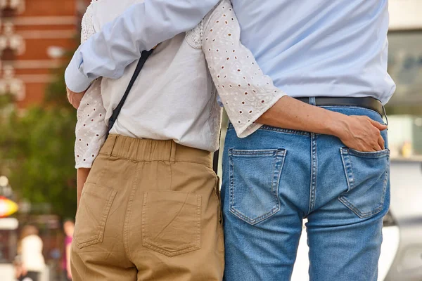 Stock image Embracing couple in the city. People in love. Romantic