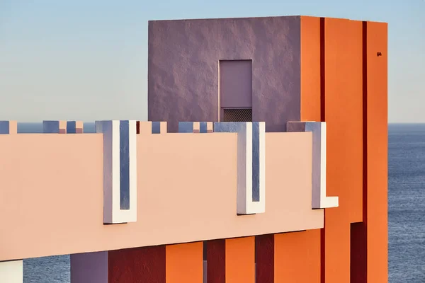 Costruzione Edifici Geometrici Muro Rosso Manzanera Calpe Spagna — Foto Stock