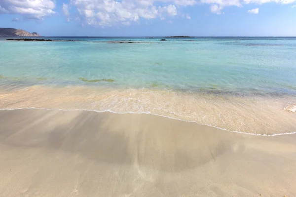 Spiaggia di Elafonisi a Creta. Acqua turchese. Grecia — Foto Stock