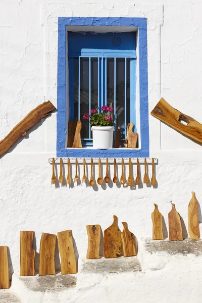 Traditional handmade olive wood works in Crete. Greece — Stock Photo, Image